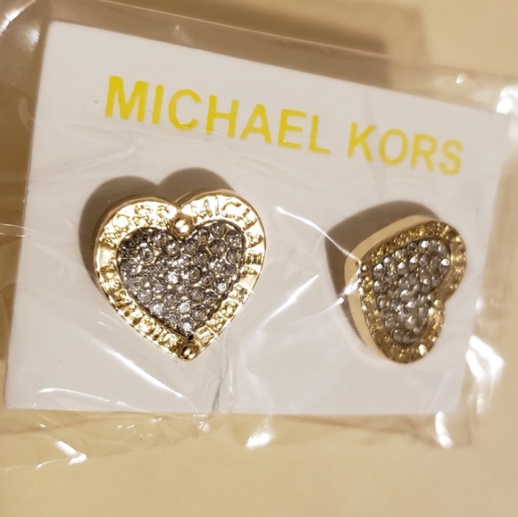 🆕️ NEW Michael Kors Heart Shaped Gold Earrings - Picture 3 of 4